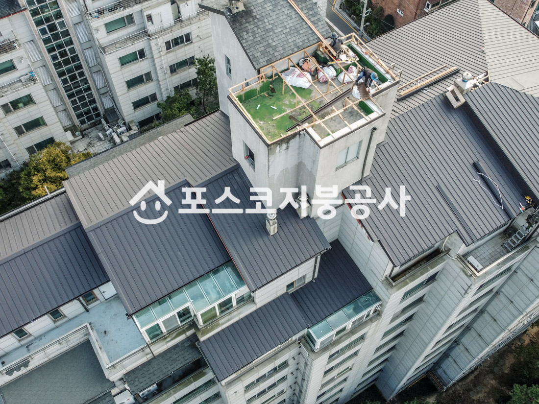 도심 대형건물 칼라강판 지붕공사